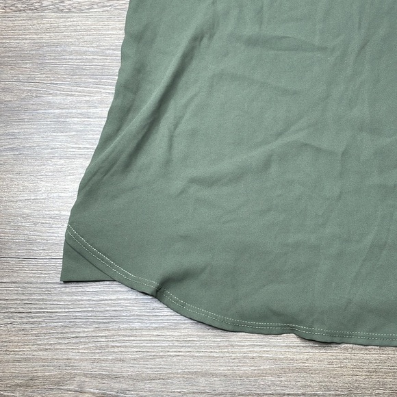 Express Women’s Army Olive Green Racer Back Tank Blouse, Back Zip, size small - Picture 3 of 10